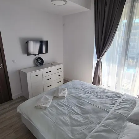 דירה Elite Master Onix Blue Mamaia